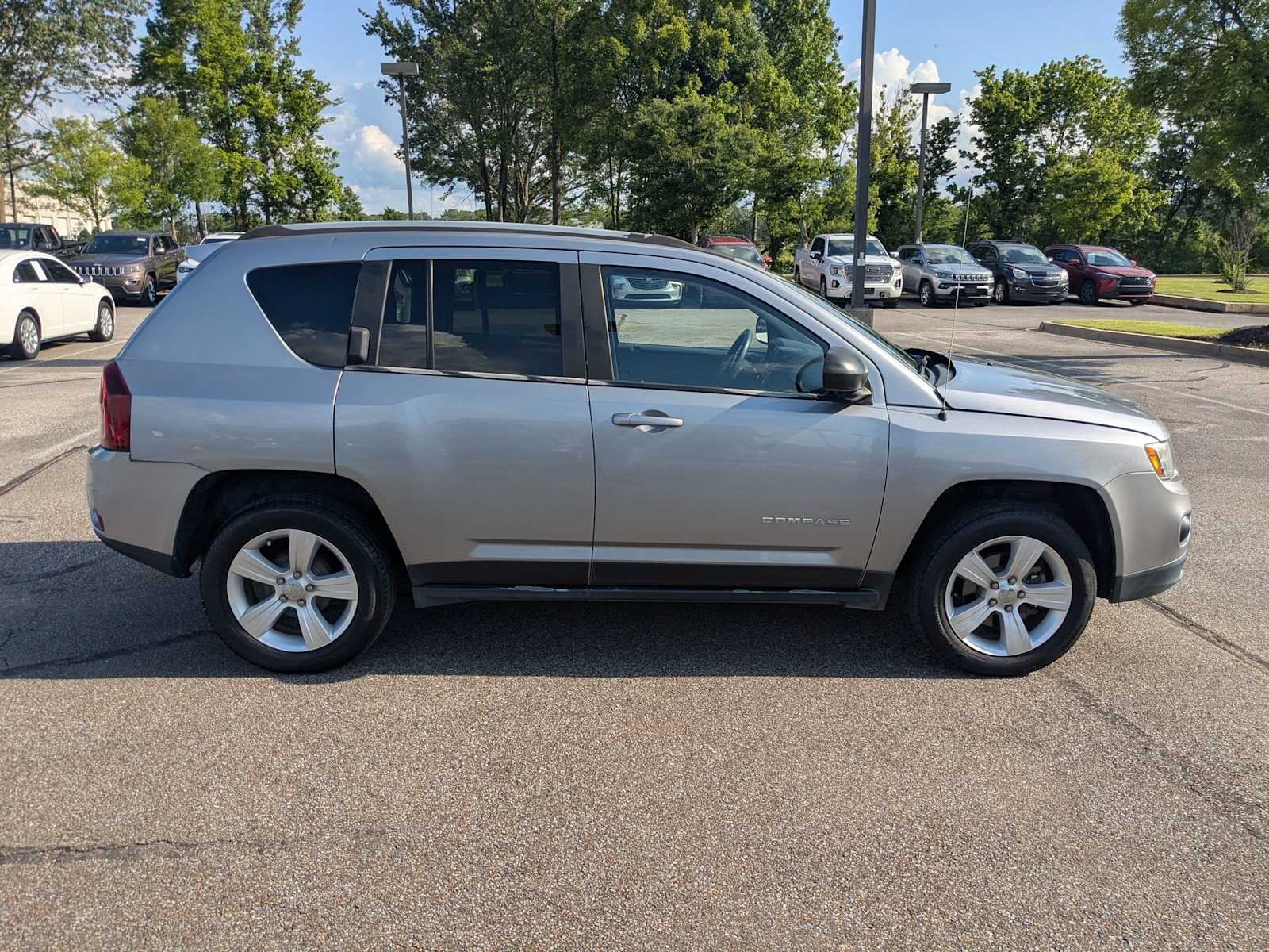 Thumbnail: 2016 Jeep Compass - 6