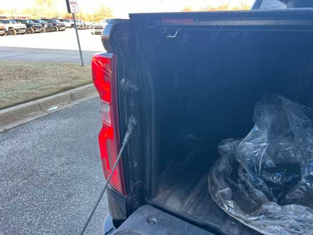 Thumbnail: 2022 Chevrolet Silverado 1500 - 7