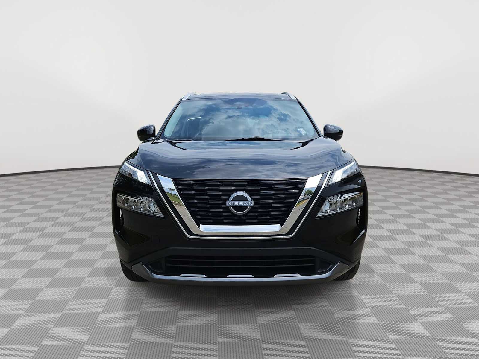 Thumbnail: 2023 Nissan Rogue - 5