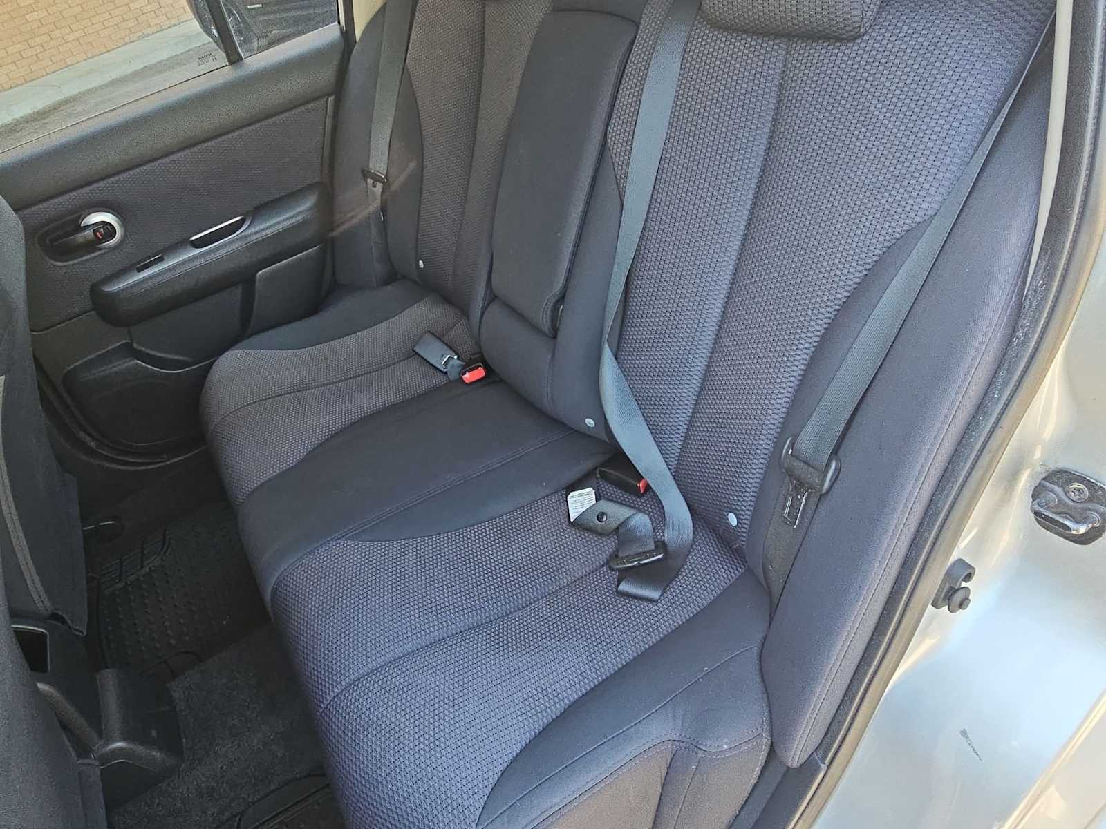 Thumbnail: 2008 Nissan Versa - 19