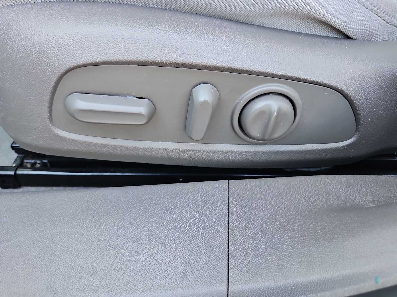 Thumbnail: 2022 Chevrolet Malibu - 17