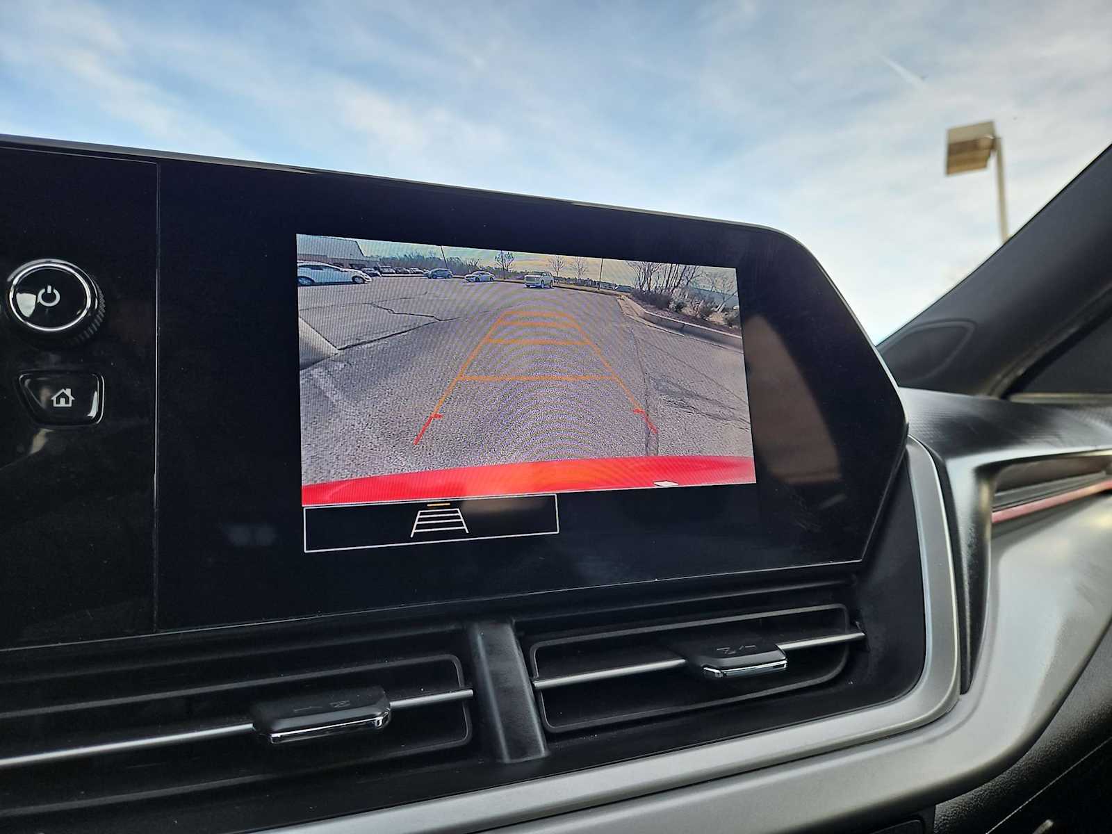 Thumbnail: 2024 Chevrolet Trax - 29