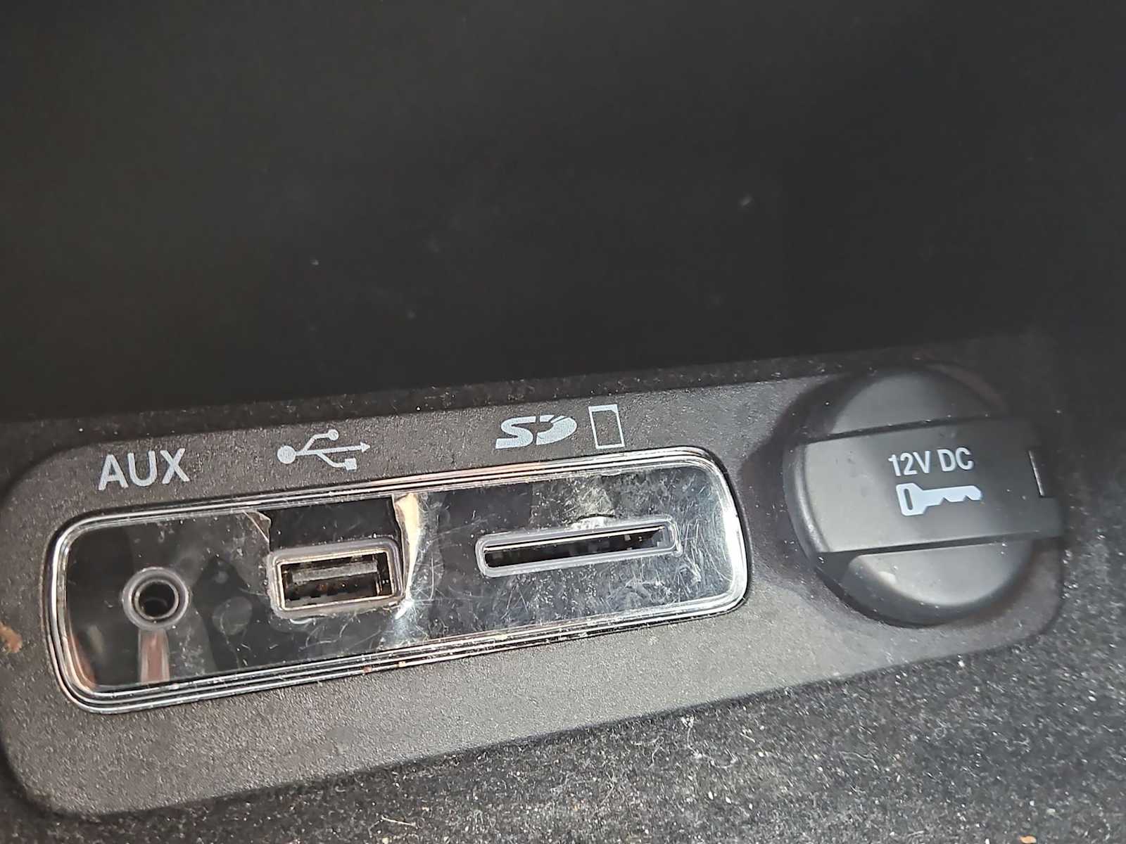 Thumbnail: 2015 Jeep Grand Cherokee - 32