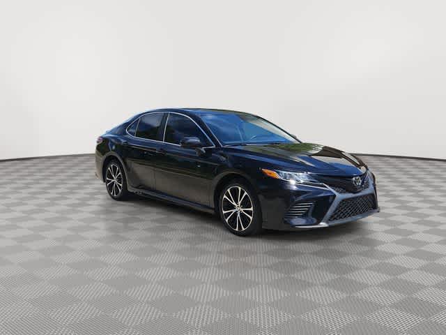 Thumbnail: 2020 Toyota Camry - 4