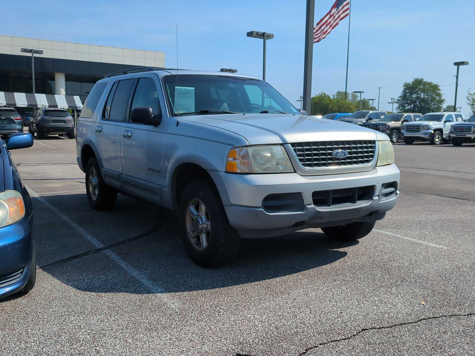 2002 Ford Explorer XLT 2