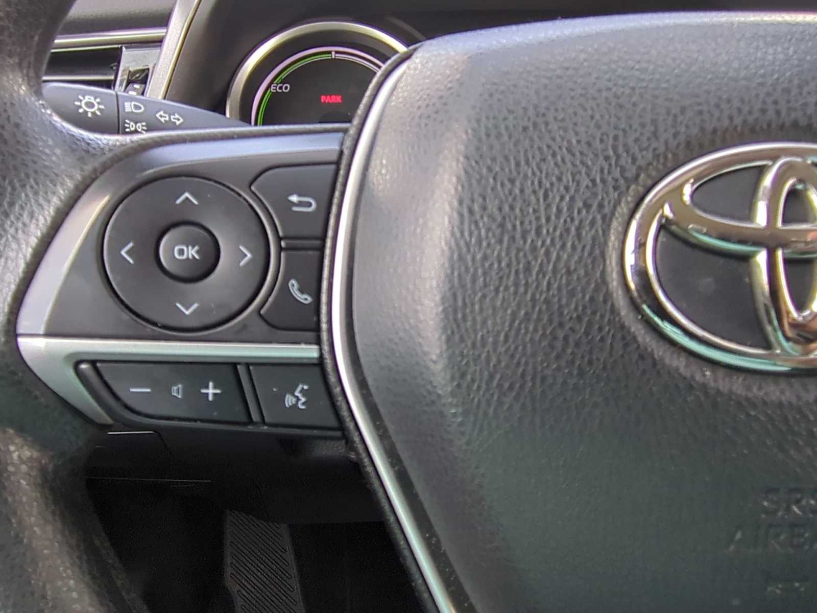 Thumbnail: 2021 Toyota Camry - 22