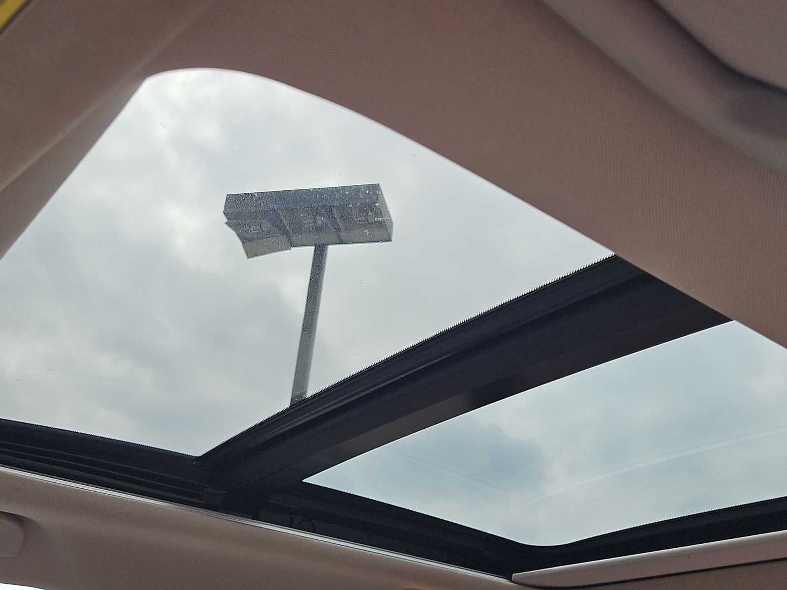 Thumbnail: 2015 Nissan Rogue - 20