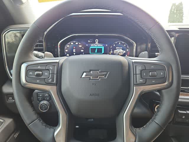Thumbnail: 2026 Chevrolet Silverado 1500 - 24