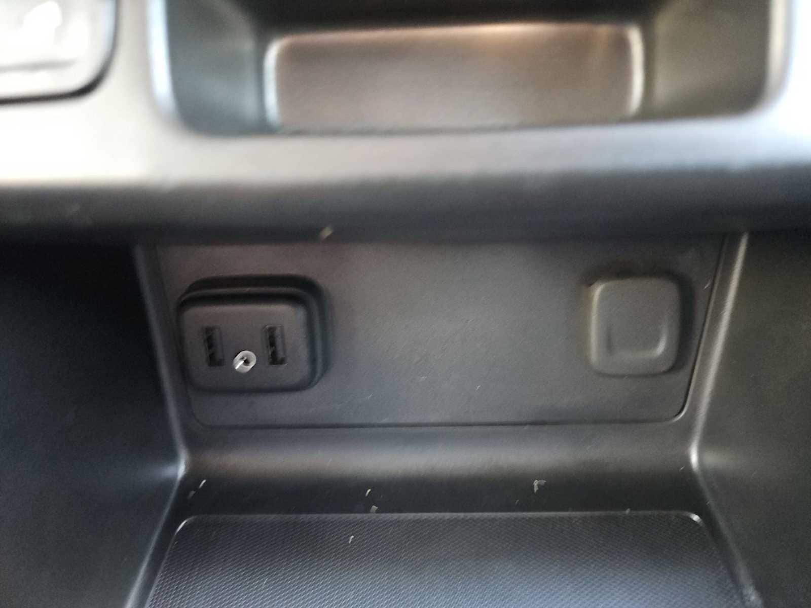 Thumbnail: 2021 GMC Canyon - 31