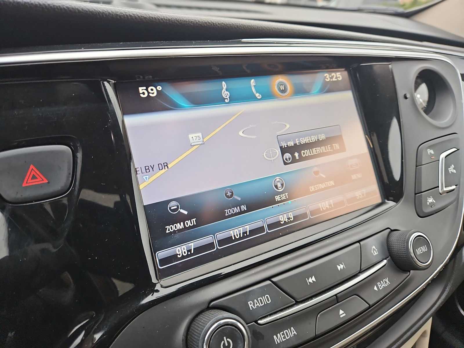 Thumbnail: 2016 Buick Envision - 30