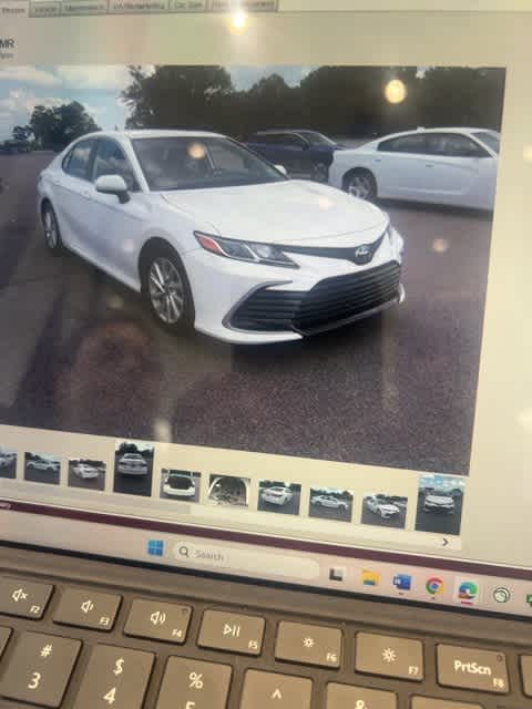 Thumbnail: 2023 Toyota Camry - 9