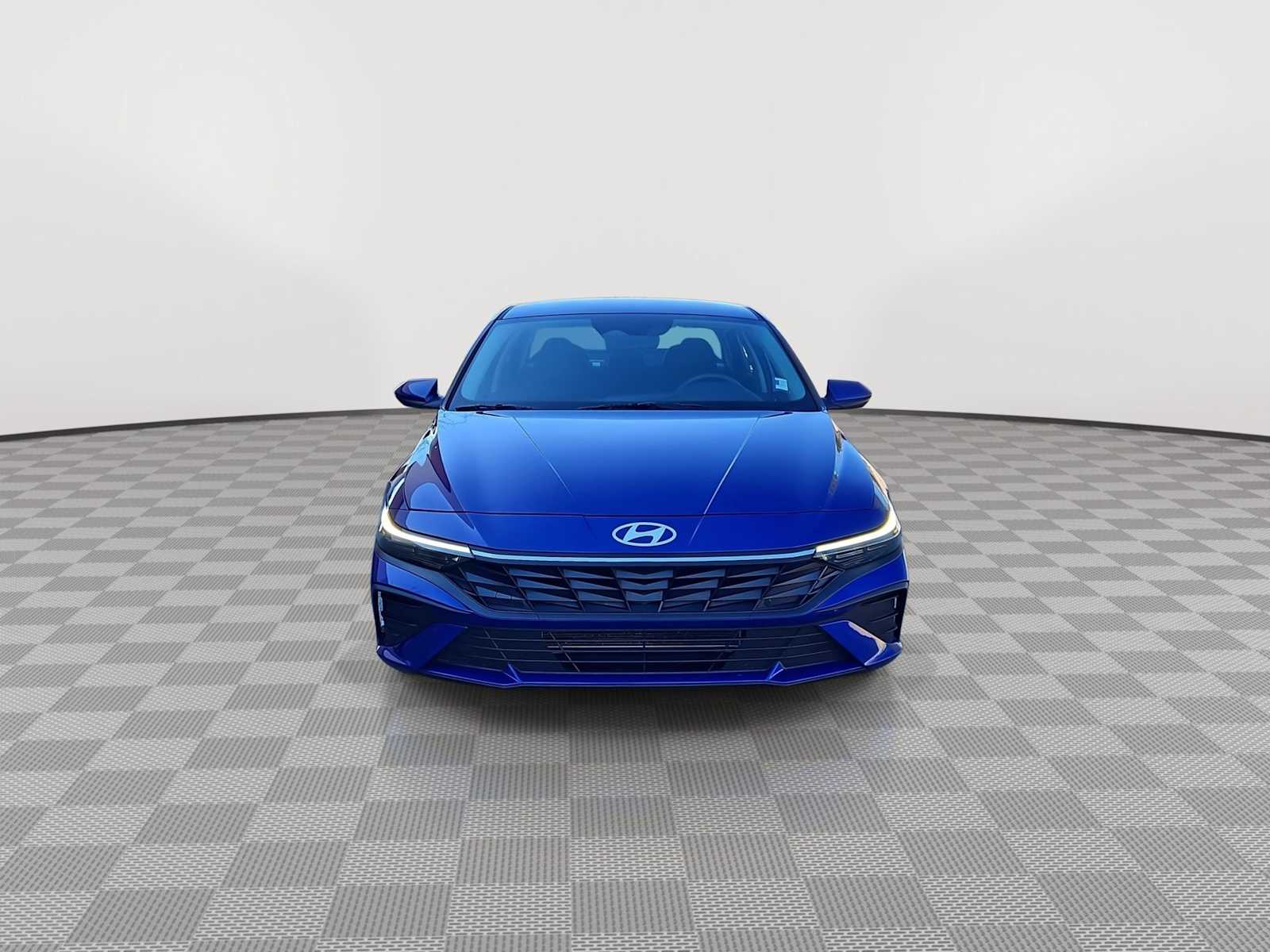 Thumbnail: 2024 Hyundai Elantra - 3