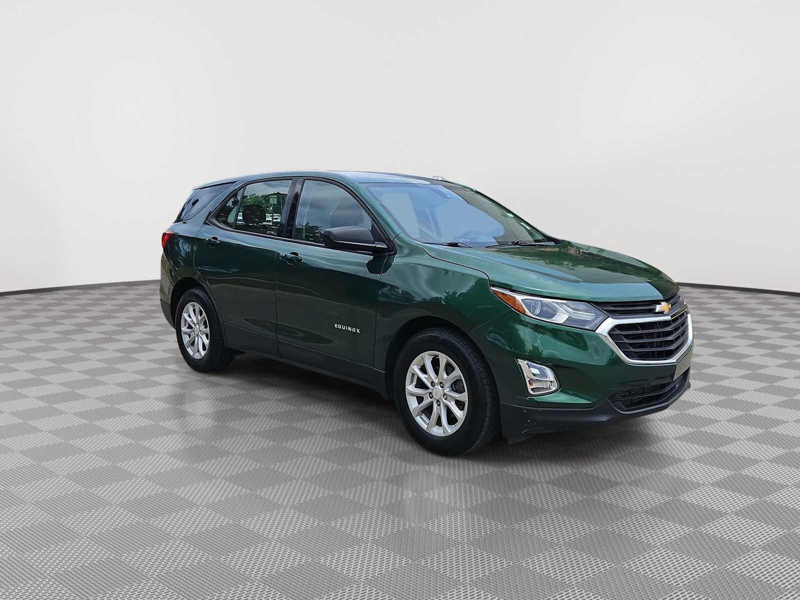 Thumbnail: 2018 Chevrolet Equinox - 2