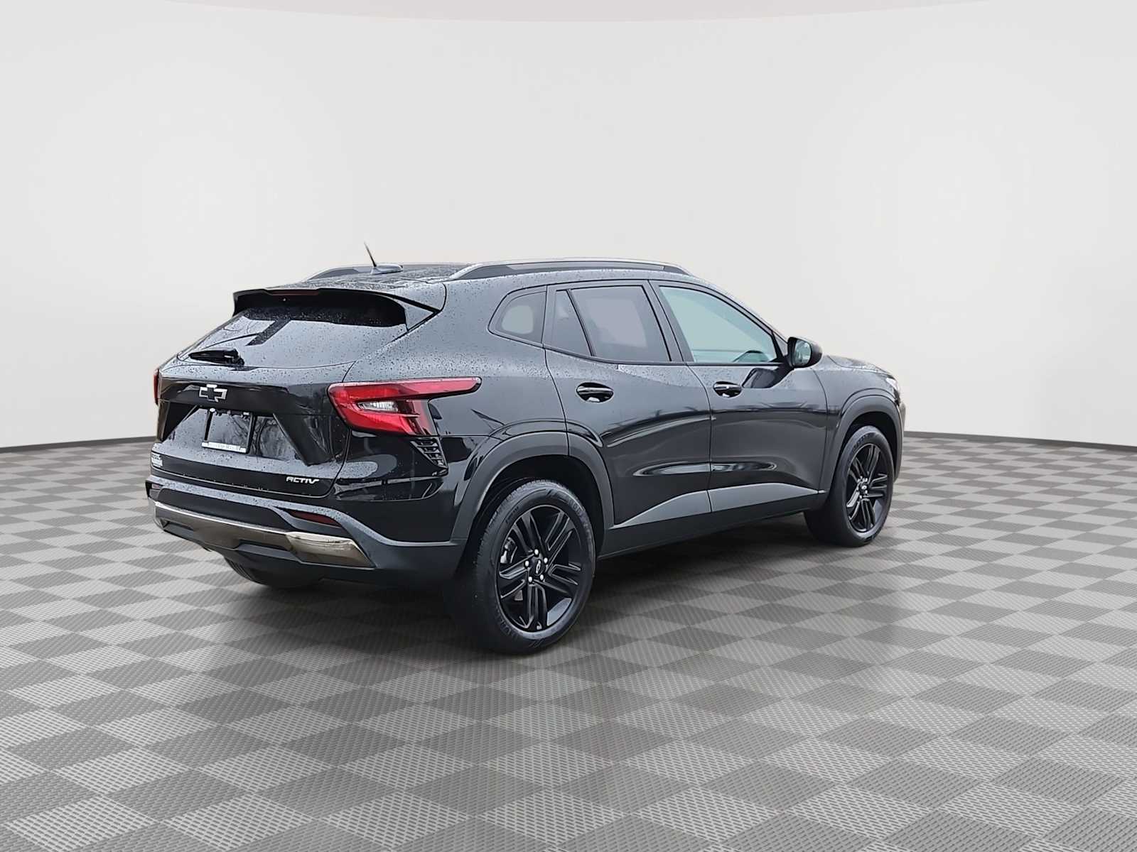 Thumbnail: 2024 Chevrolet Trax - 8