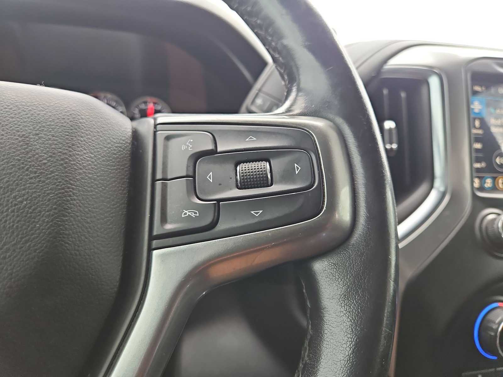 Thumbnail: 2020 Chevrolet Silverado 1500 - 25