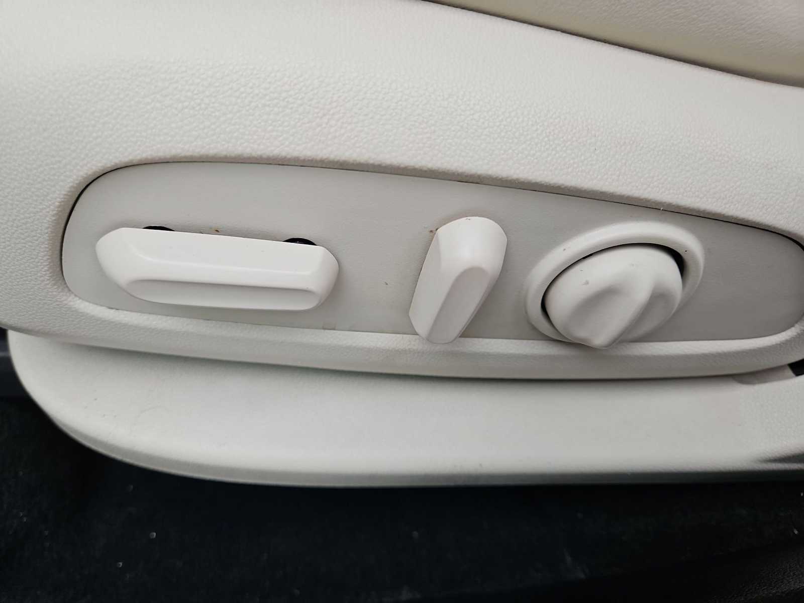 Thumbnail: 2023 Buick Enclave - 18