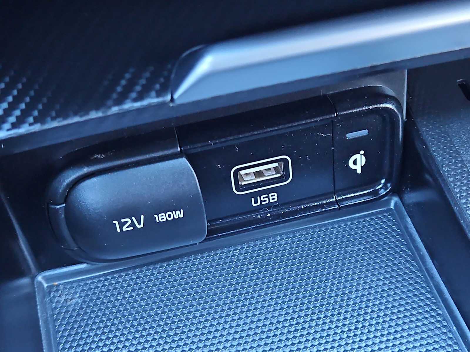 Thumbnail: 2023 Kia Stinger - 33