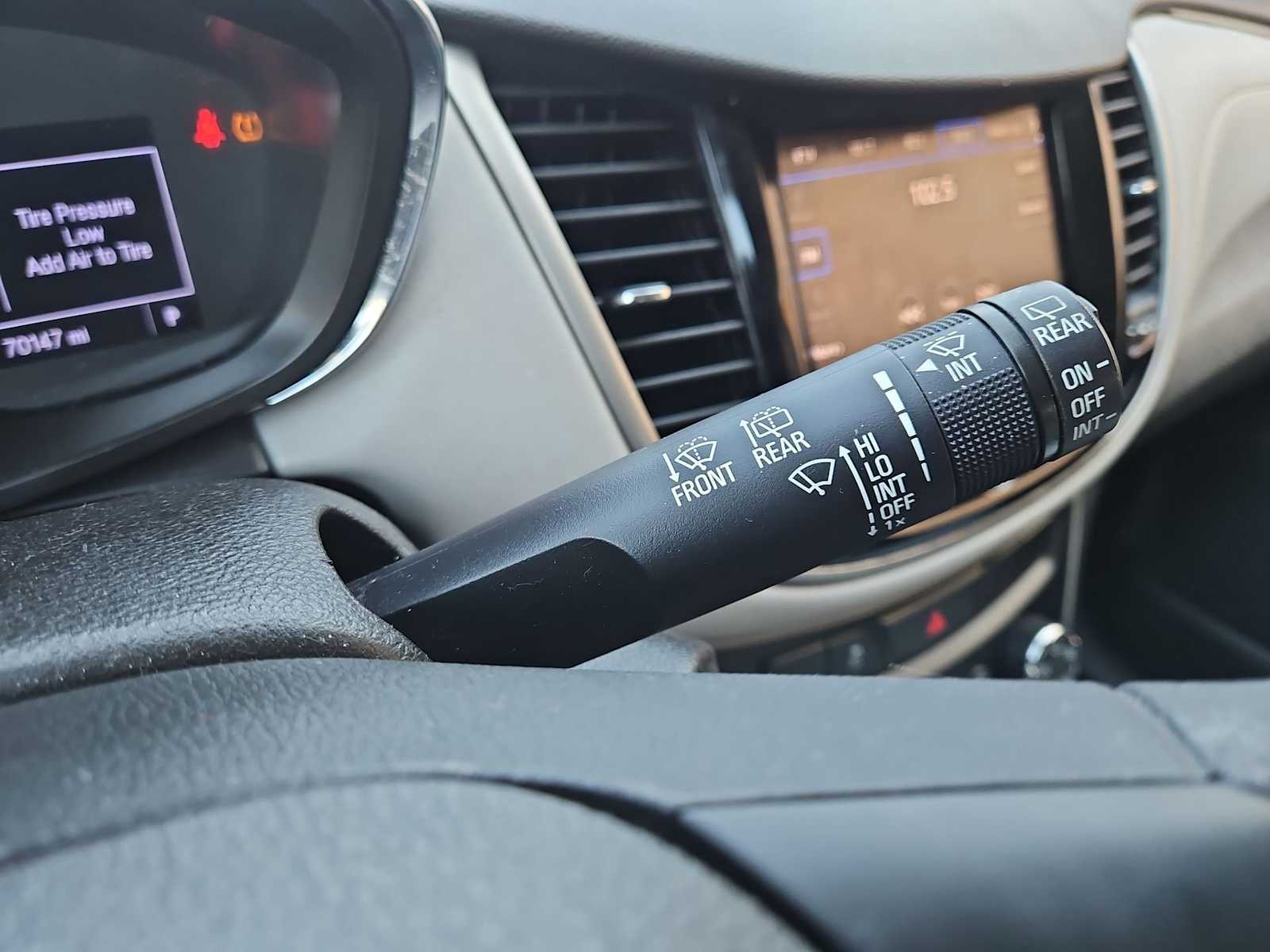 Thumbnail: 2020 Chevrolet Trax - 25