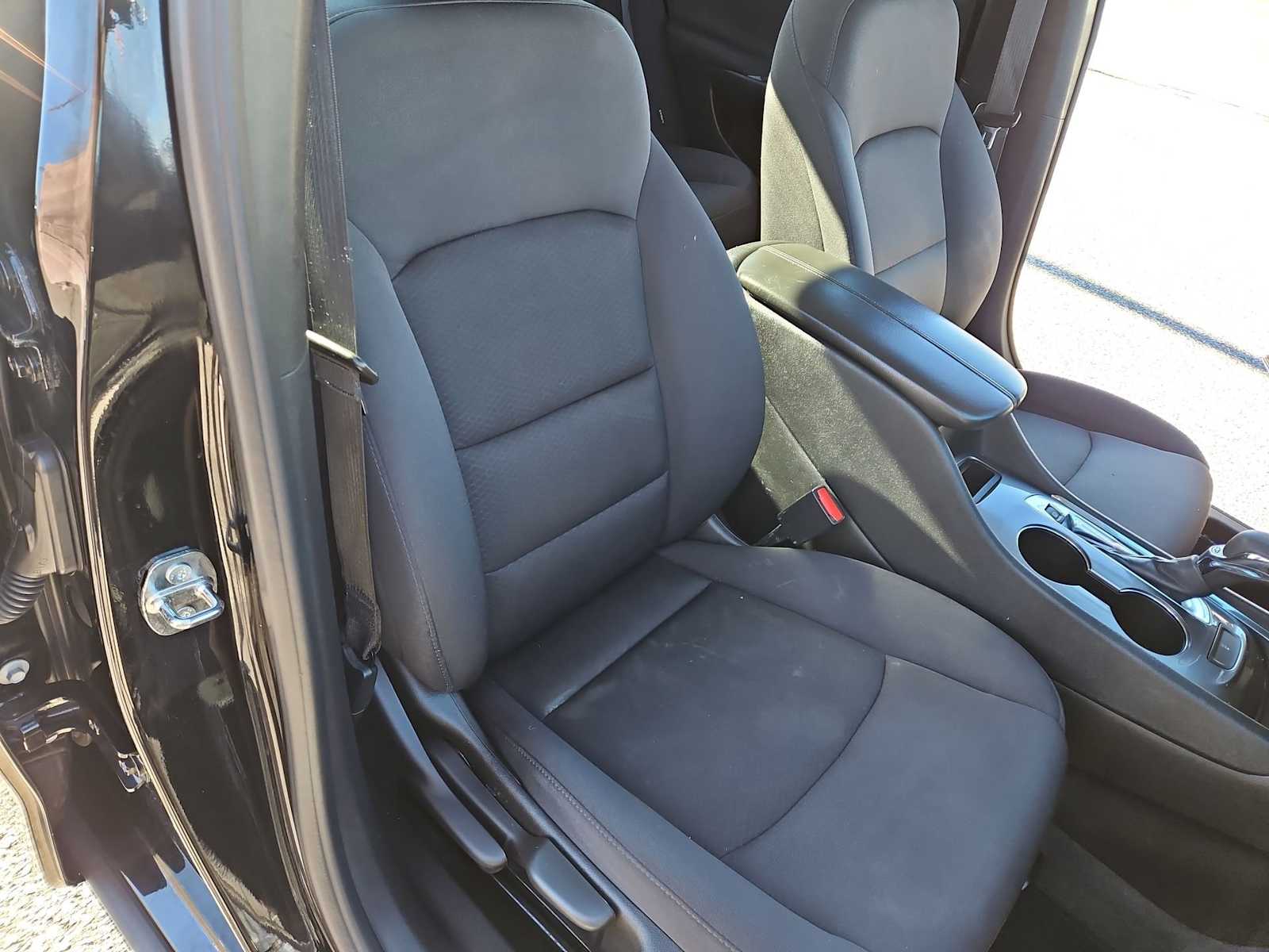 Thumbnail: 2023 Chevrolet Malibu - 22