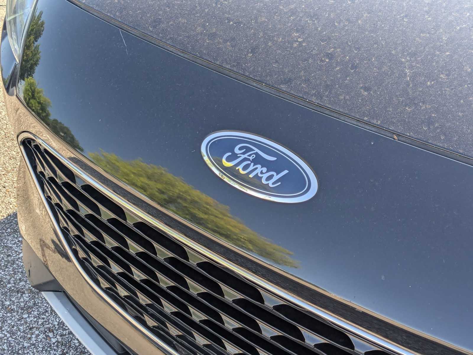 Thumbnail: 2020 Ford Escape - 8