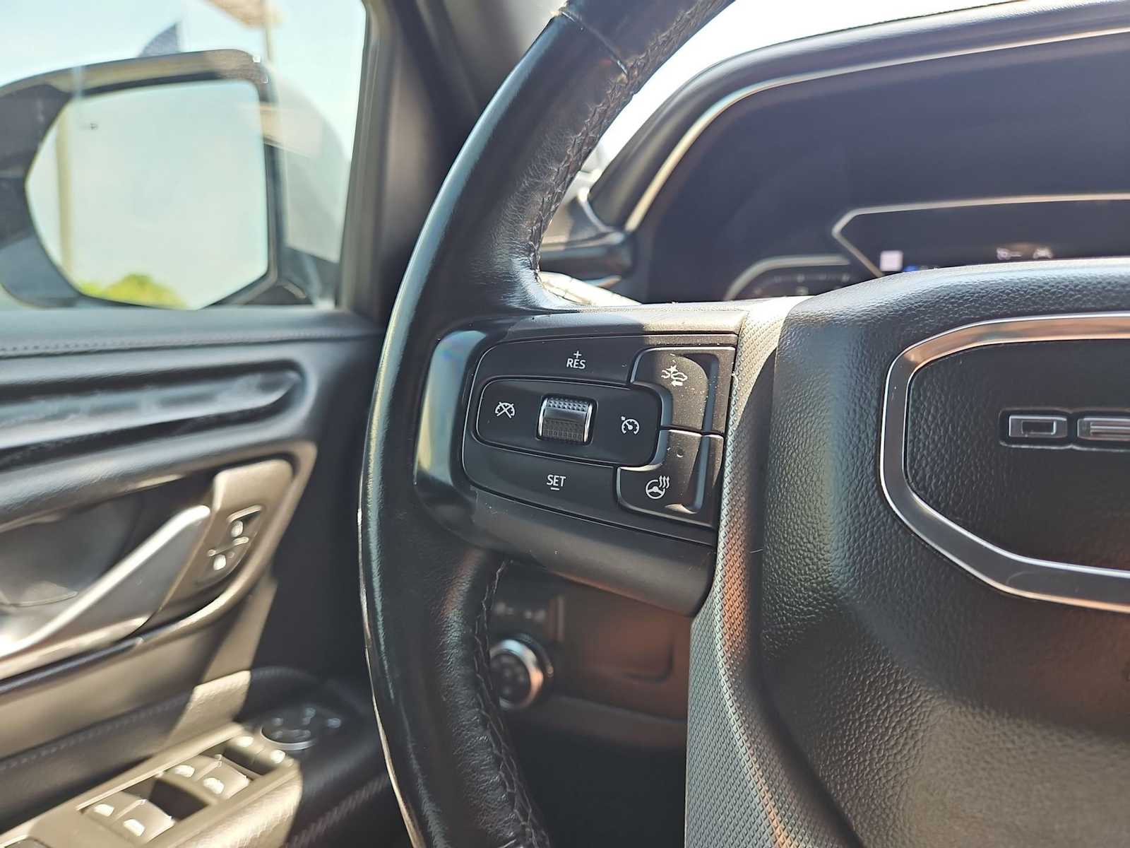 Thumbnail: 2021 GMC Yukon - 26