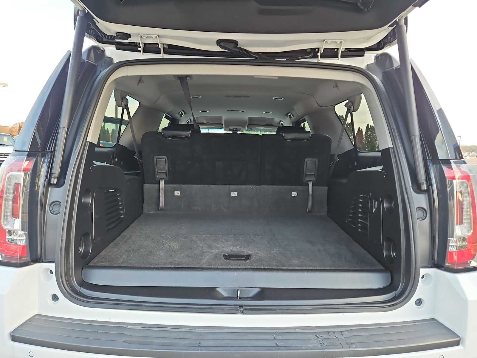 Thumbnail: 2018 GMC Yukon XL - 33