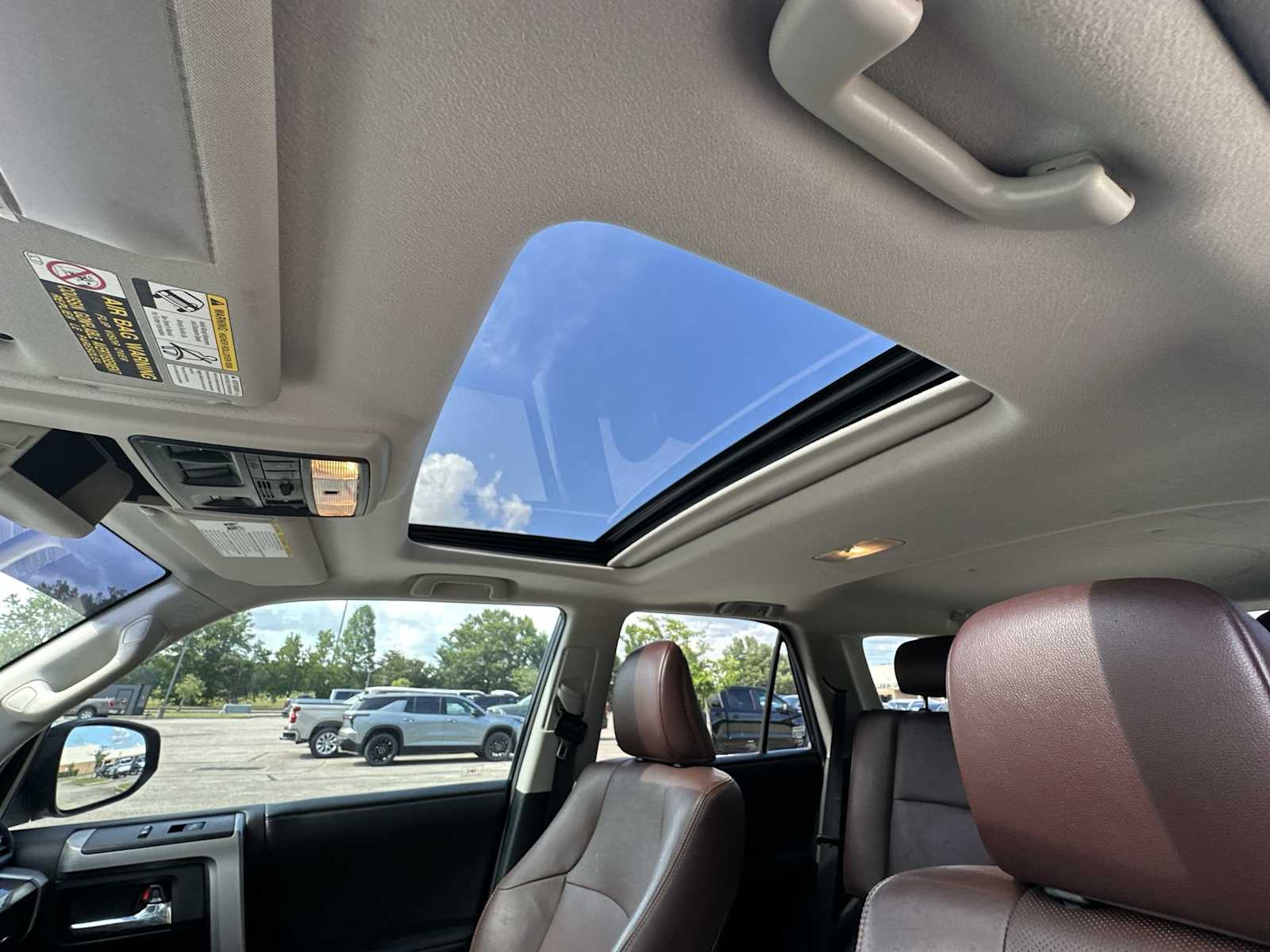 Thumbnail: 2015 Toyota 4Runner - 27