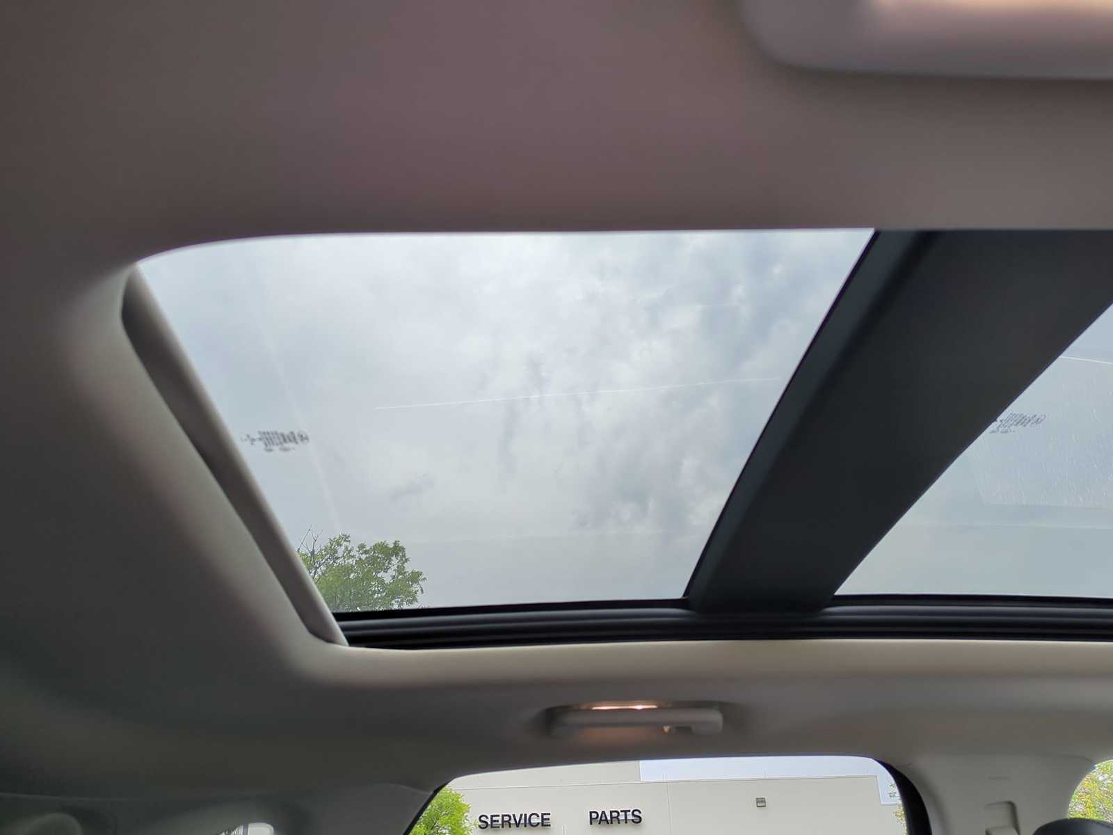 Thumbnail: 2019 Ford Edge - 23