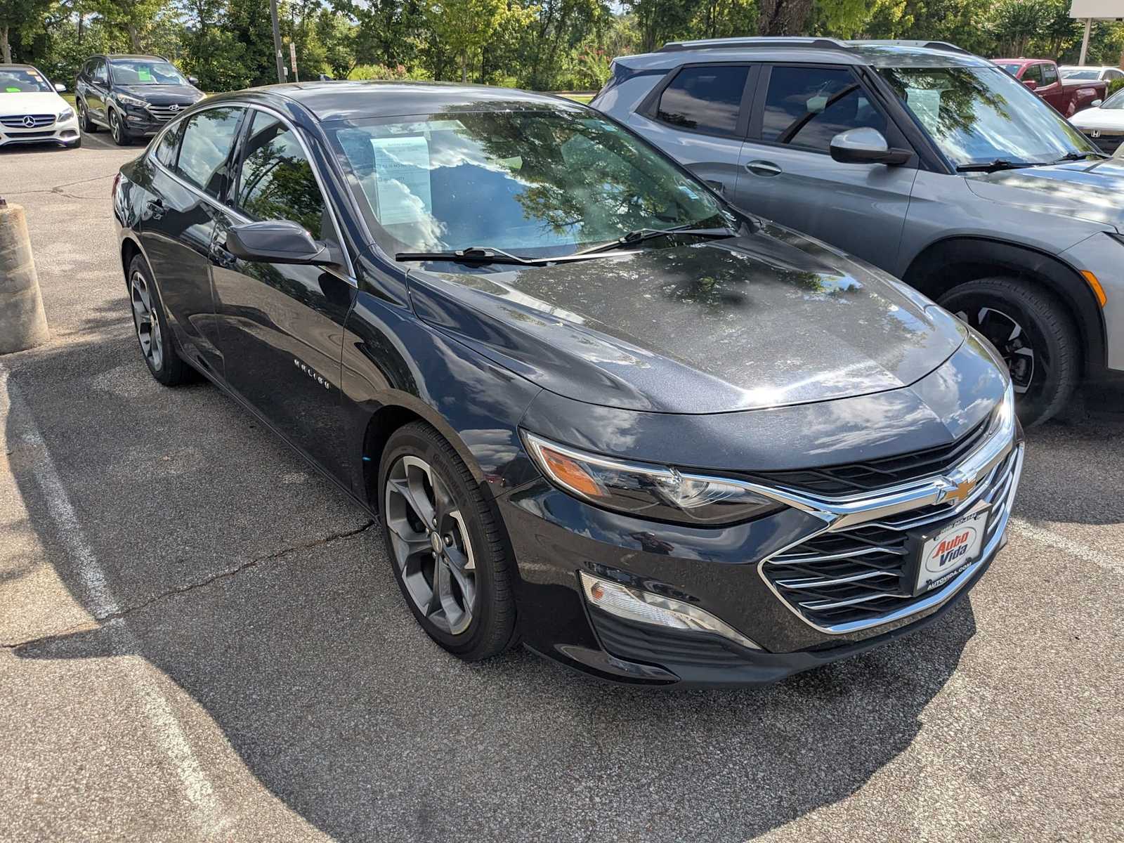 Thumbnail: 2023 Chevrolet Malibu - 3