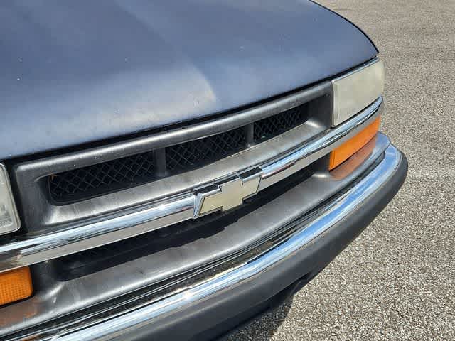 Thumbnail: 2000 Chevrolet Blazer - 22