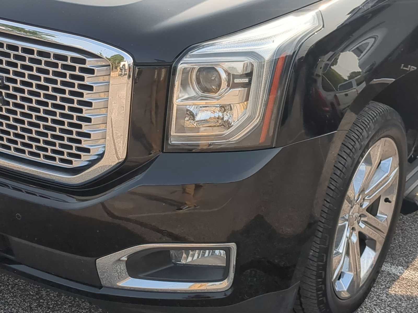 2017 GMC Yukon XL Denali 11