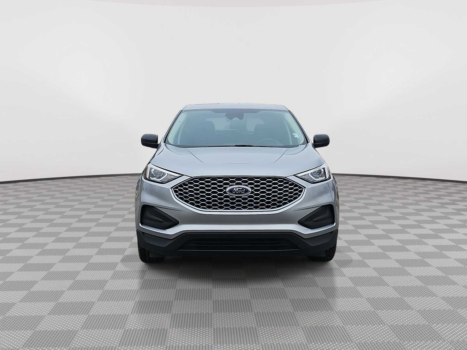 Thumbnail: 2023 Ford Edge - 3