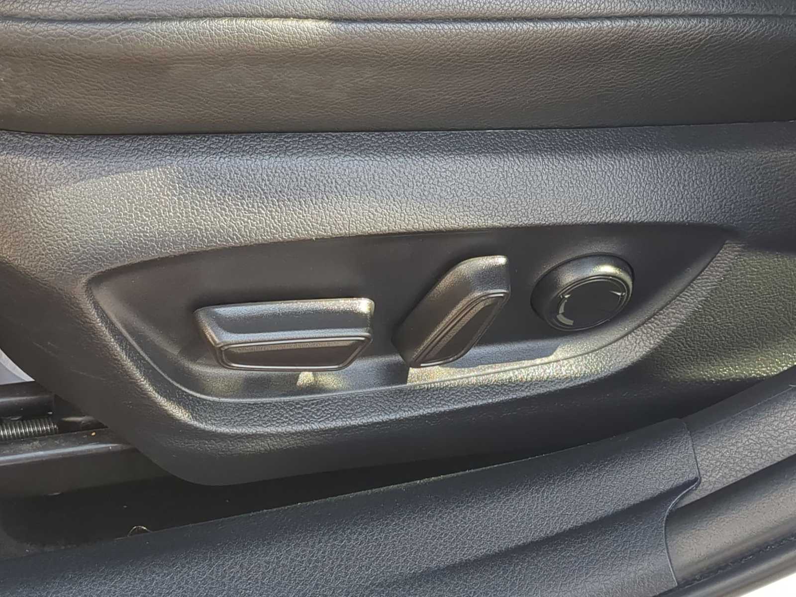 Thumbnail: 2024 Toyota Camry - 16