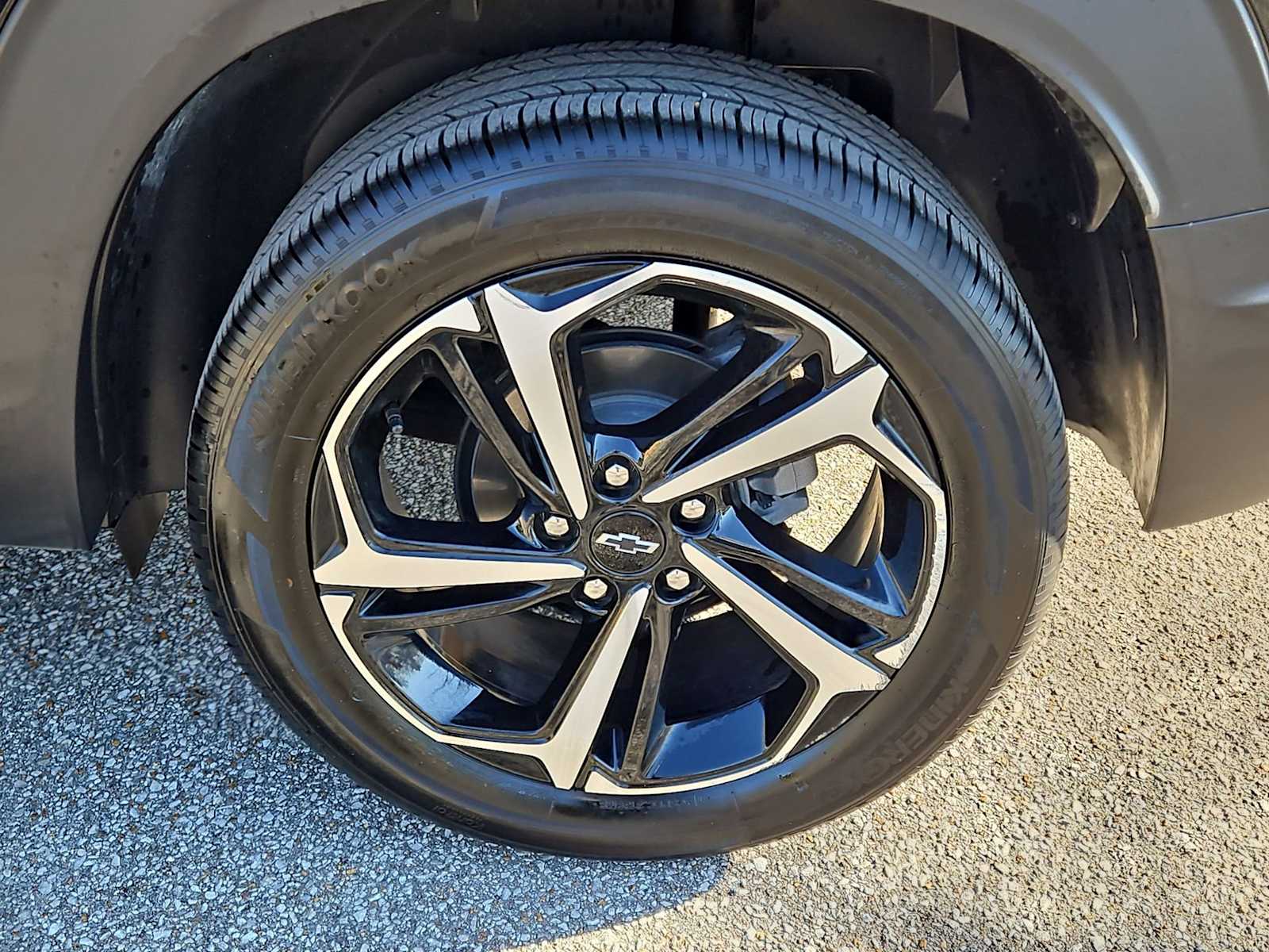 Thumbnail: 2023 Chevrolet TrailBlazer - 14