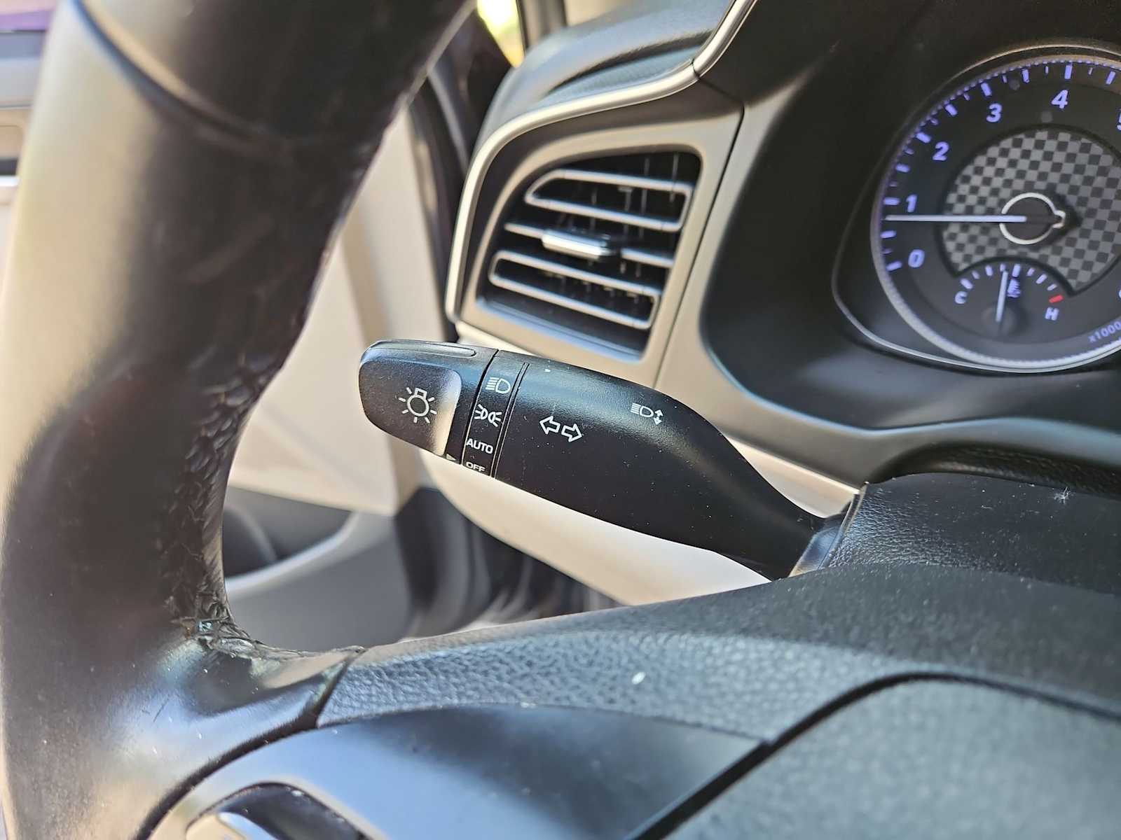 Thumbnail: 2019 Hyundai Elantra - 27