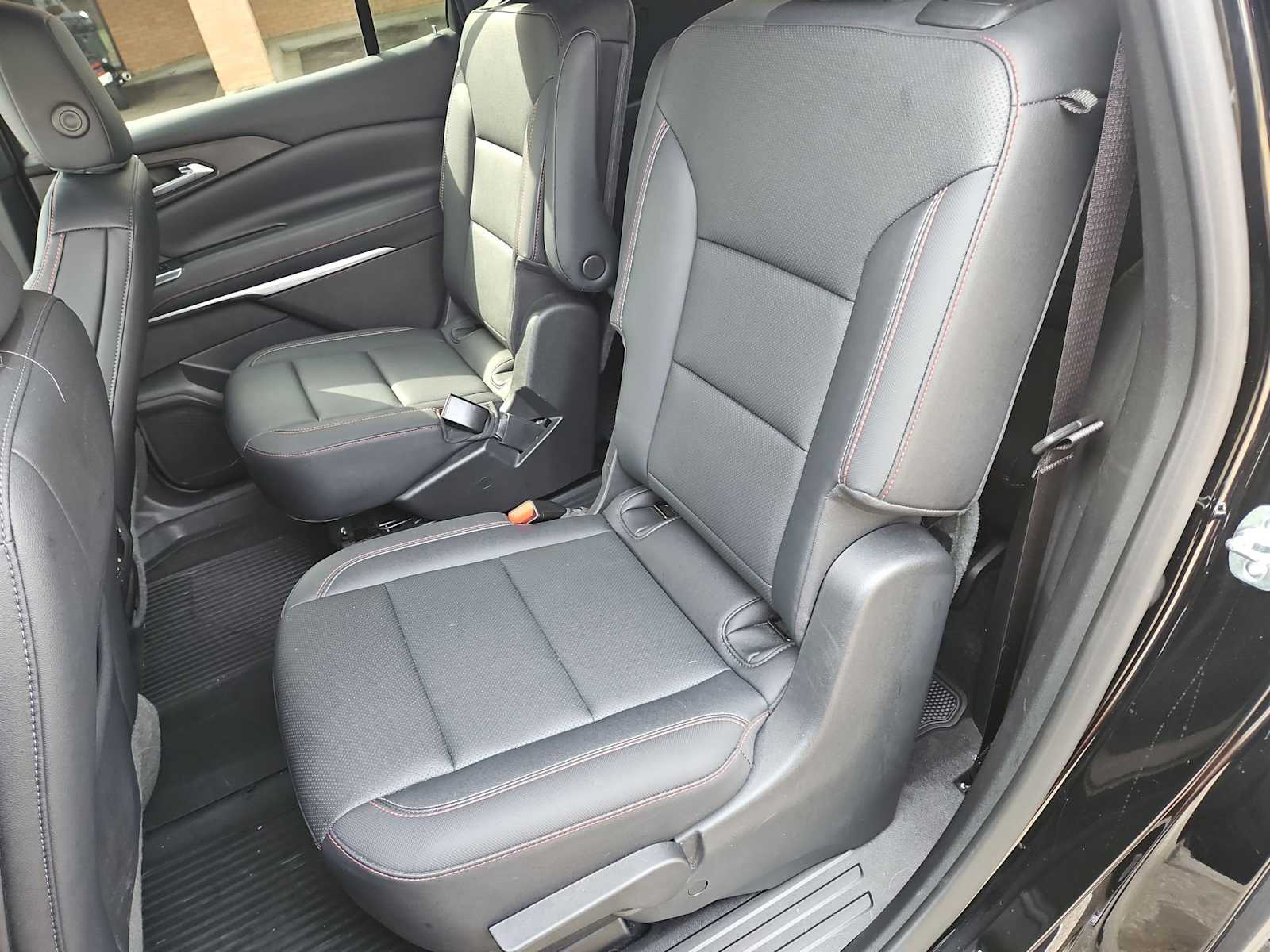 Thumbnail: 2025 Chevrolet Traverse - 20