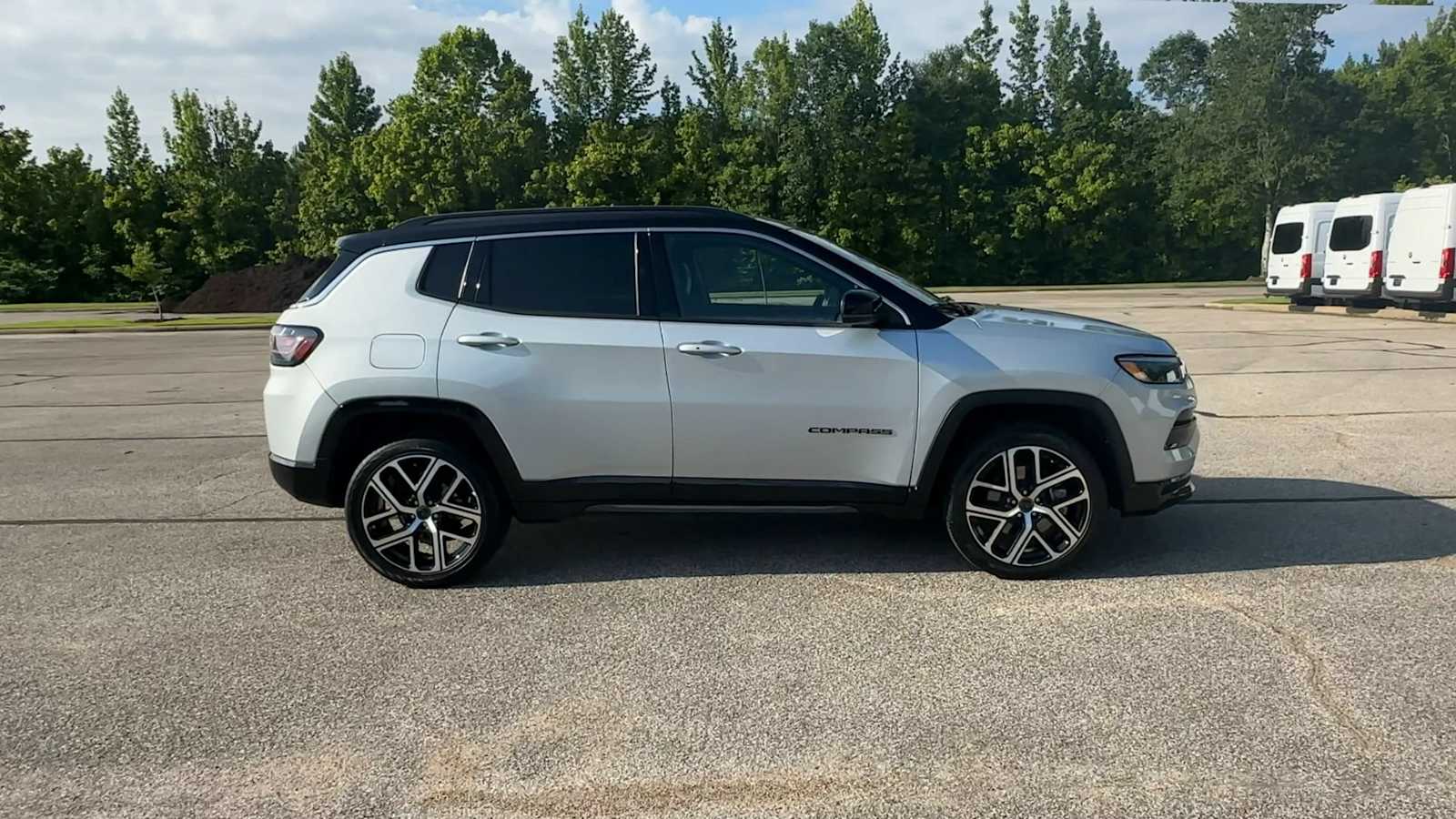 Thumbnail: 2025 Jeep Compass - 9