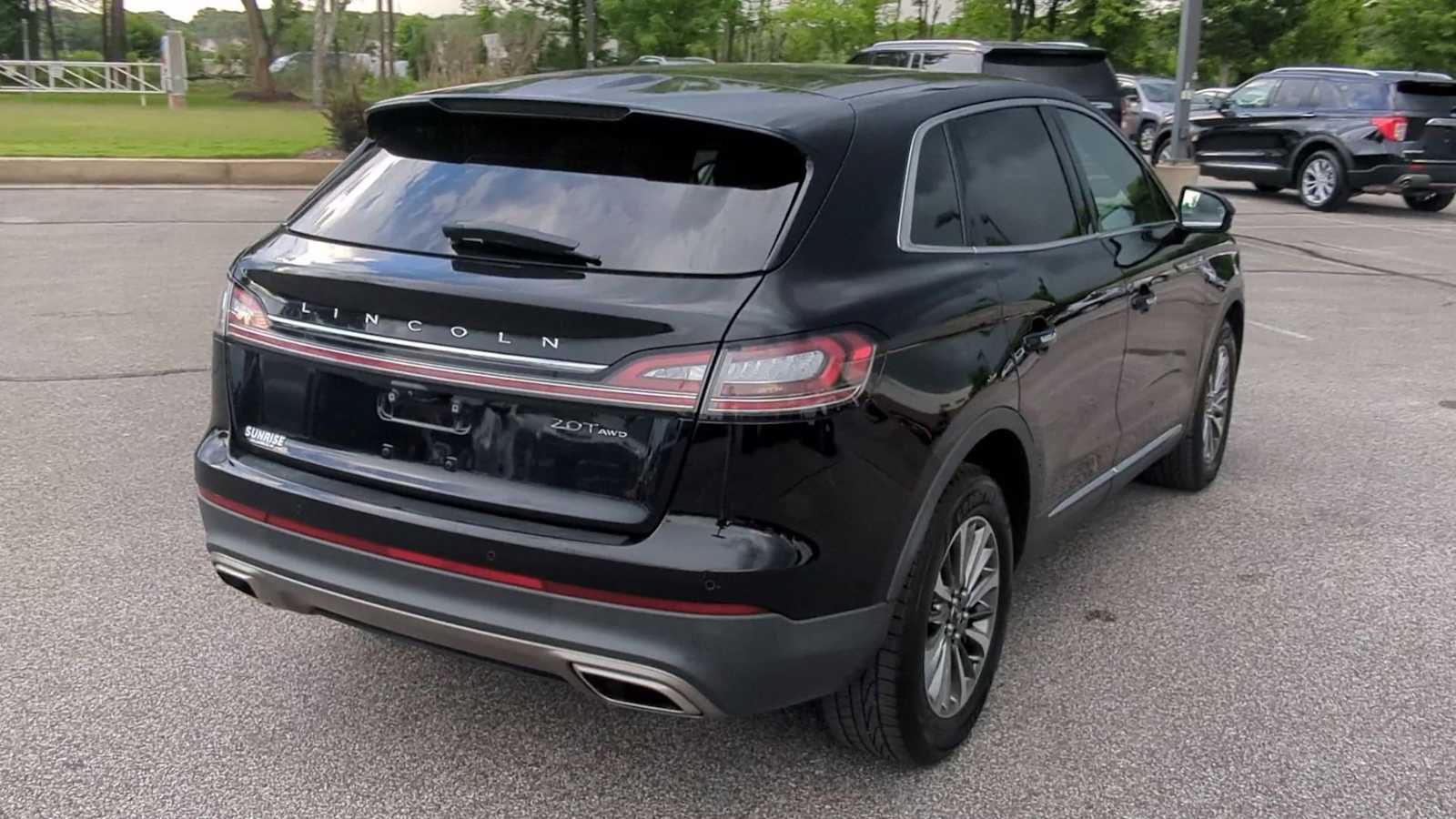 Thumbnail: 2020 Lincoln Nautilus - 8