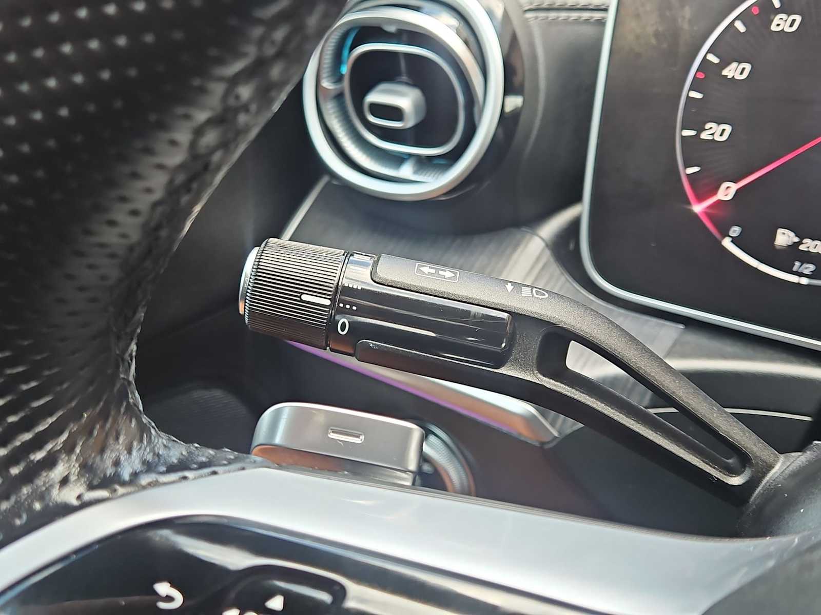 Thumbnail: 2023 Mercedes-Benz C-Class - 27