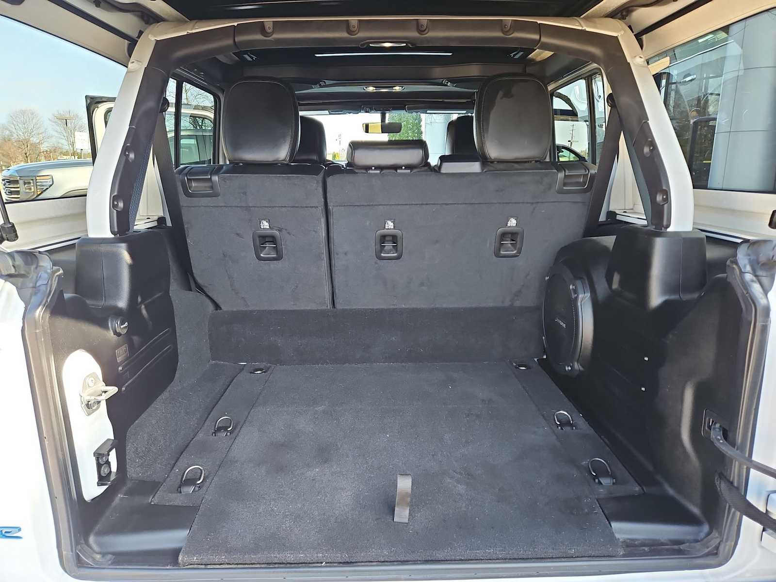 Thumbnail: 2021 Jeep Wrangler - 34