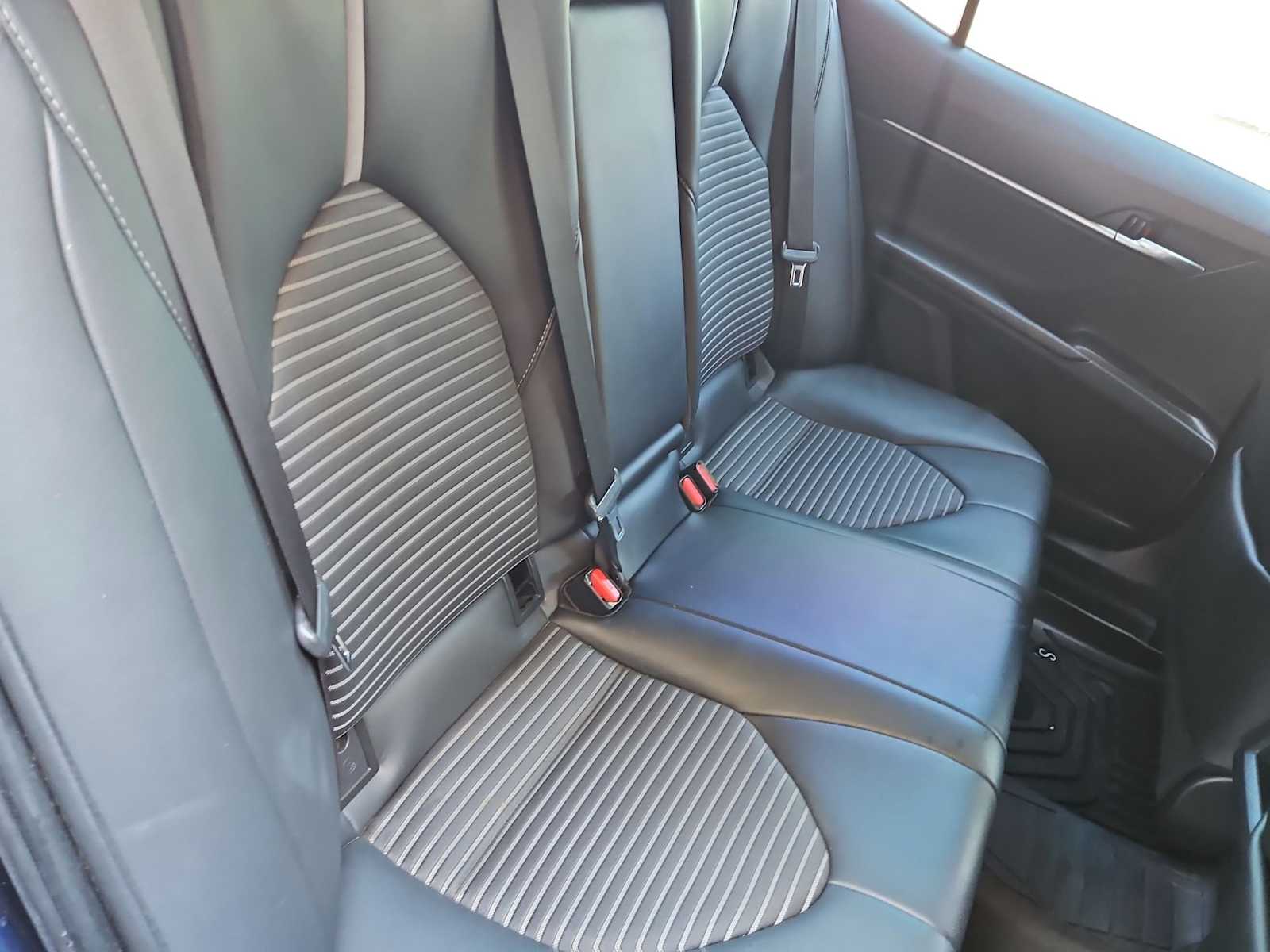 Thumbnail: 2021 Toyota Camry - 20