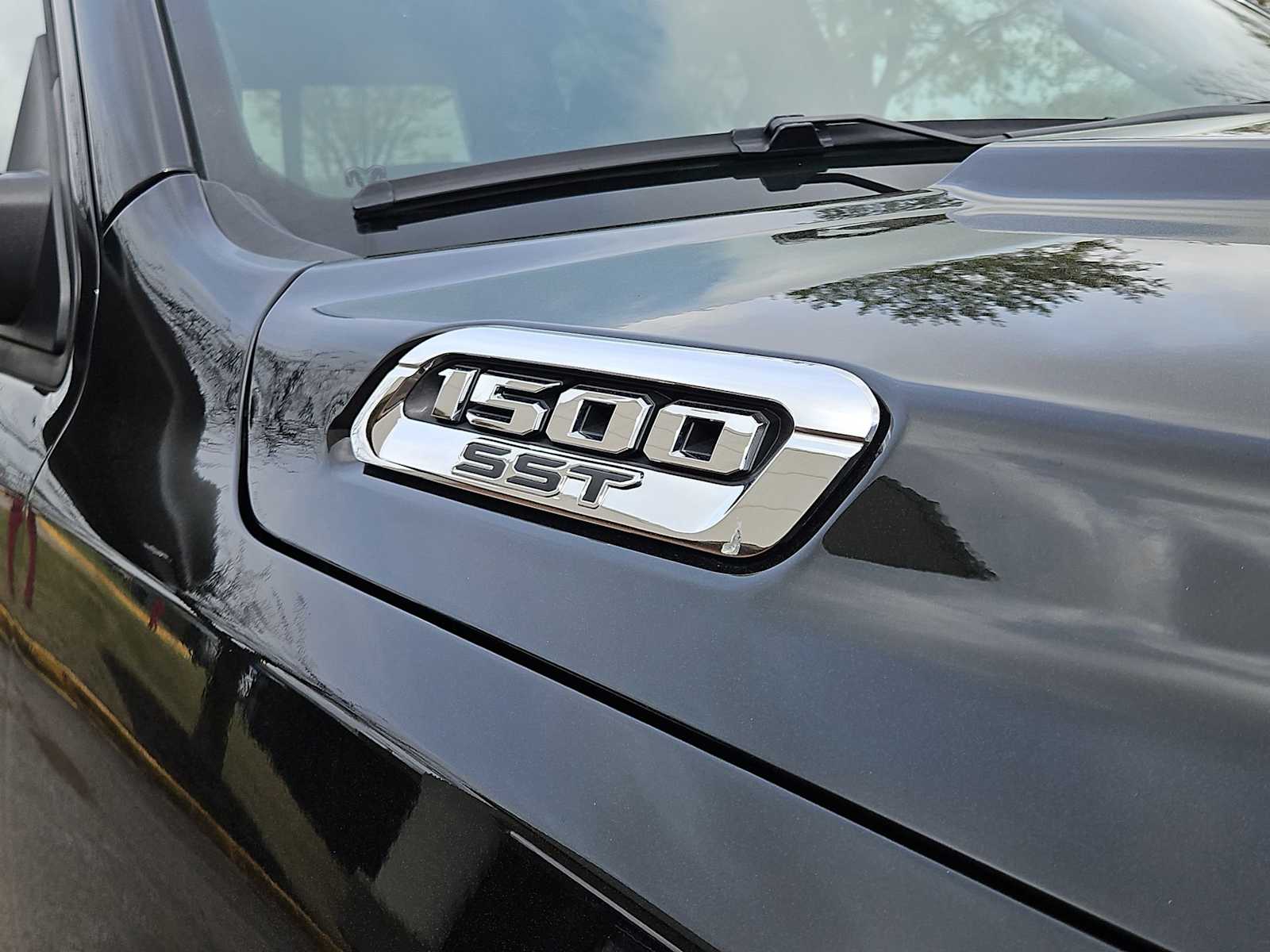 Thumbnail: 2025 RAM 1500 - 13