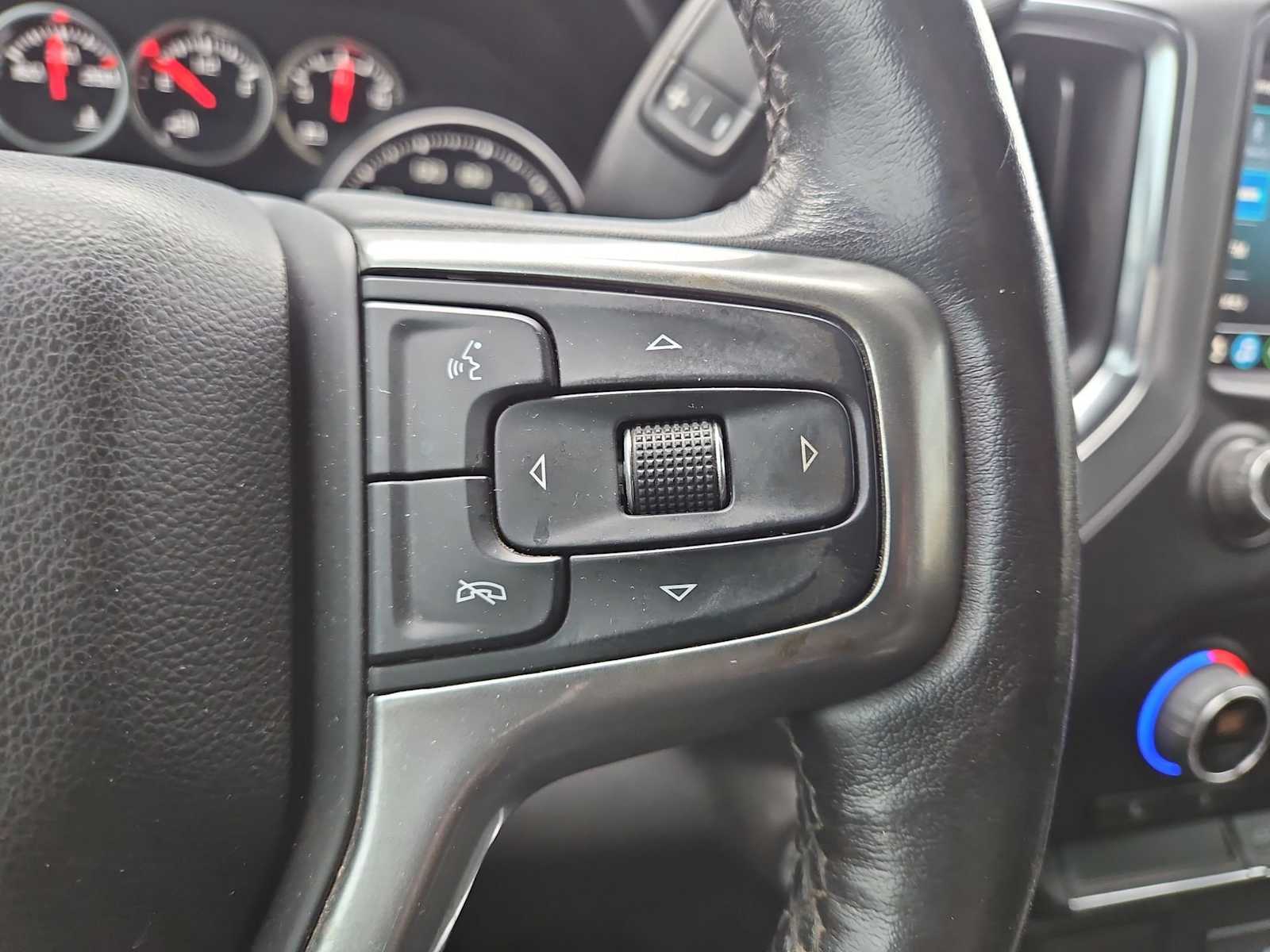 Thumbnail: 2021 Chevrolet Silverado 1500 - 25