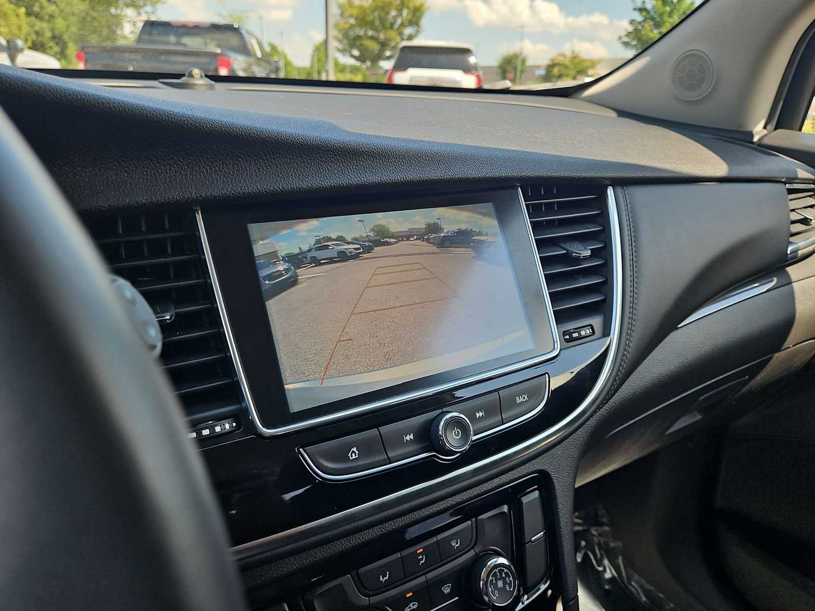 Thumbnail: 2018 Buick Encore - 28