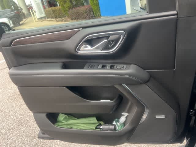 Thumbnail: 2023 Chevrolet Tahoe - 5