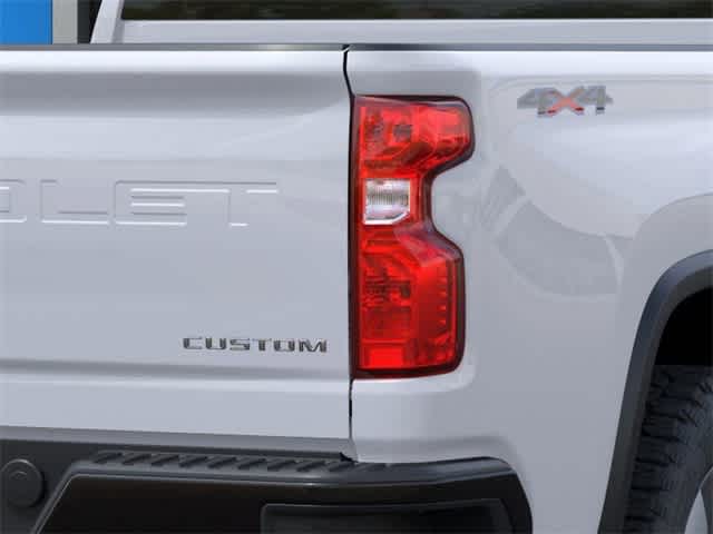 Thumbnail: 2026 Chevrolet Silverado 2500 - 11