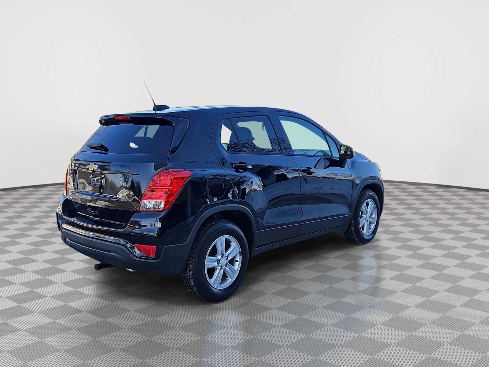 Thumbnail: 2020 Chevrolet Trax - 8