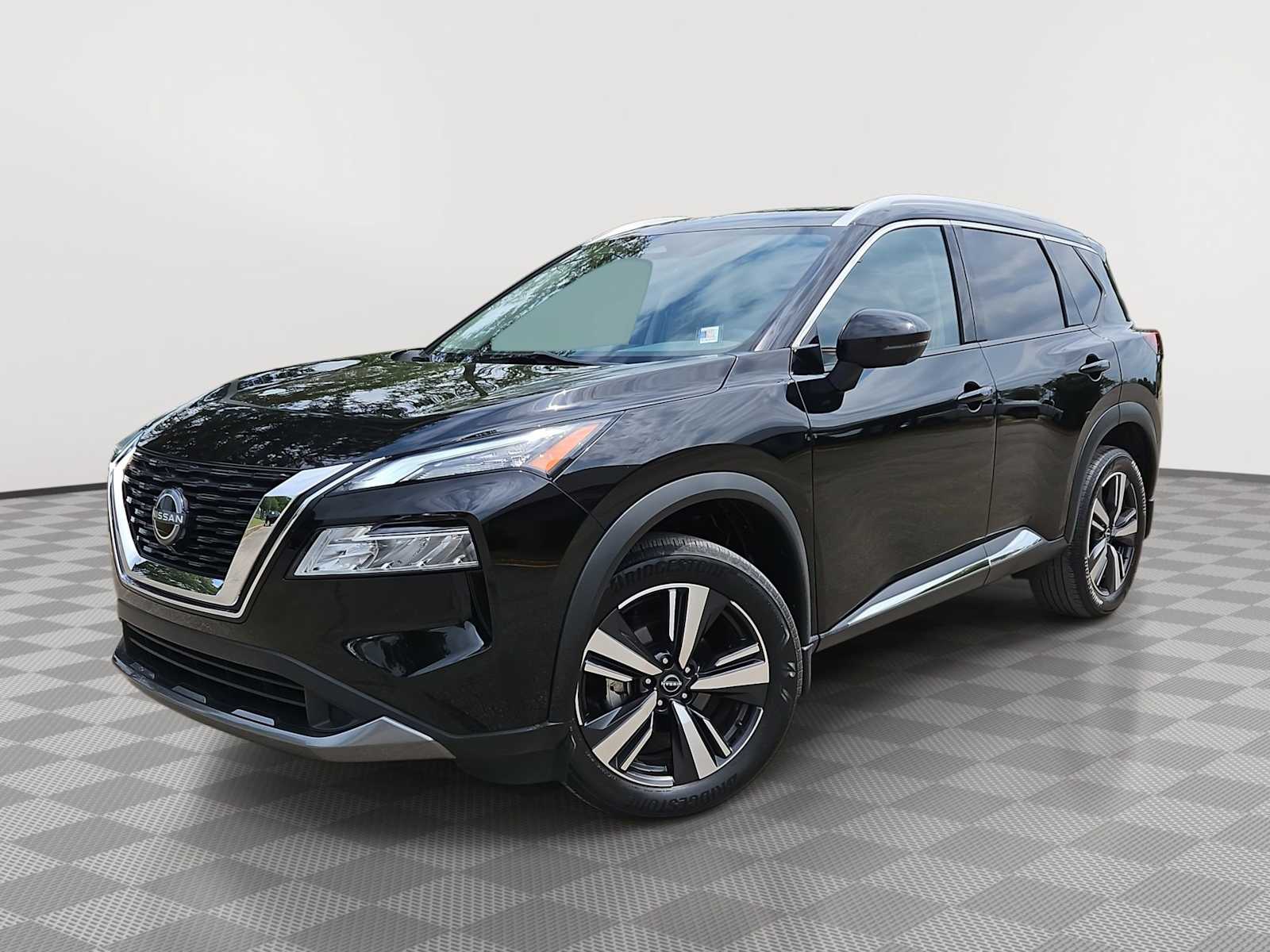 Thumbnail: 2023 Nissan Rogue - 1