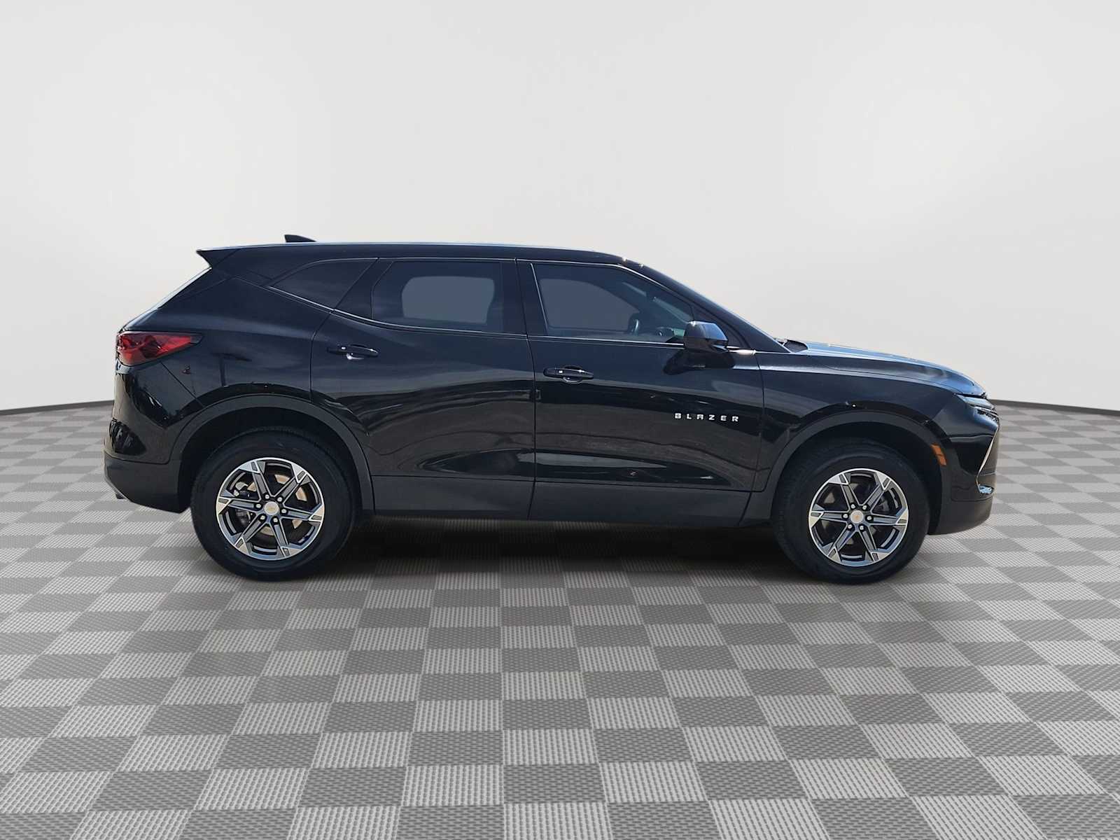 Thumbnail: 2024 Chevrolet Blazer - 9