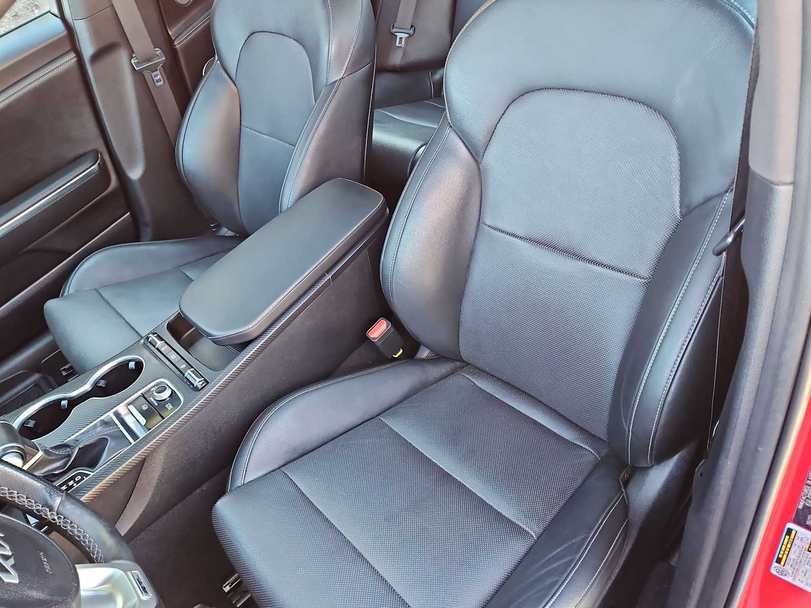 Thumbnail: 2023 Kia Stinger - 17